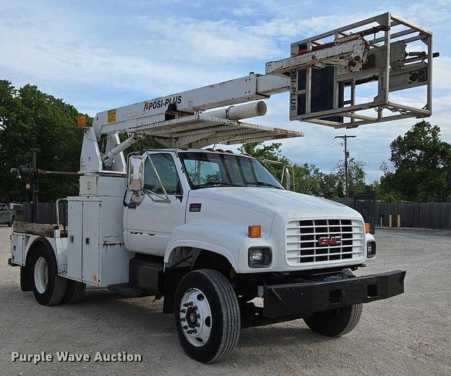 Image of GMC C6500 equipment image 2