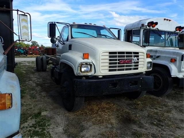 Image of GMC C6500 equipment image 2