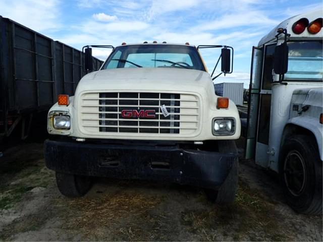 Image of GMC C6500 equipment image 1