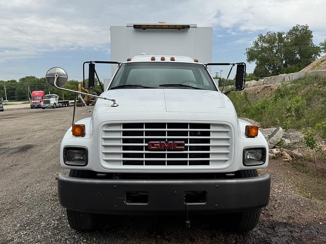 Image of GMC C6500 equipment image 1