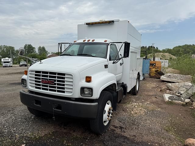 Image of GMC C6500 equipment image 2