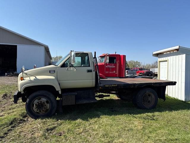 Image of GMC C6500 equipment image 1