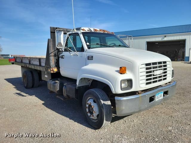 Image of GMC C6500 equipment image 2