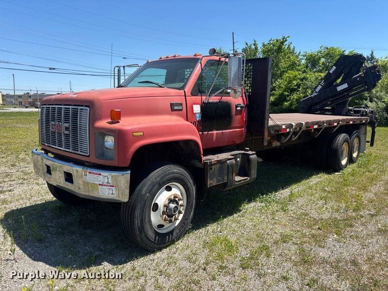 2001 GMC C7500 Equipment Image0
