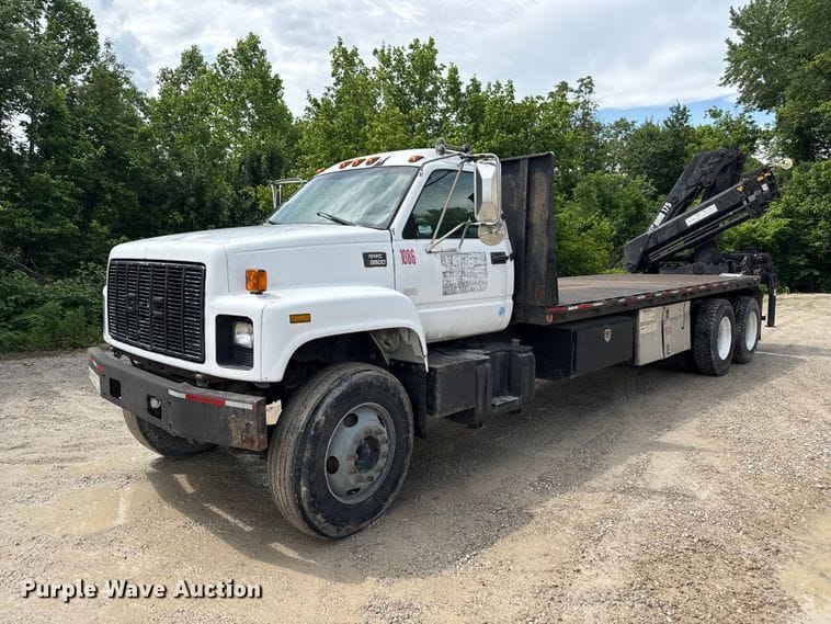 2001 GMC C7500 Equipment Image0