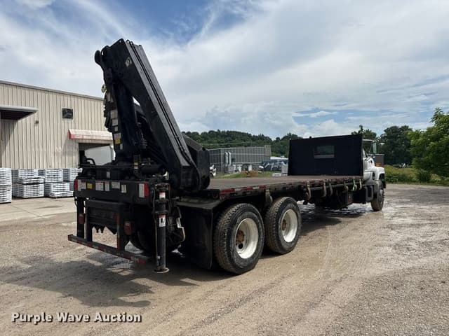 Image of GMC C7500 equipment image 4