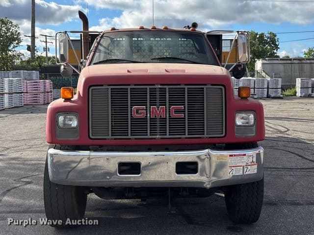 Image of GMC C7500 equipment image 1