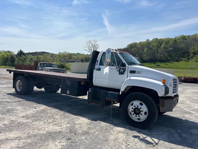 Image of GMC C7500 equipment image 1