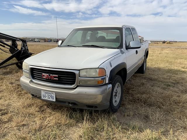 Image of GMC Sierra equipment image 2