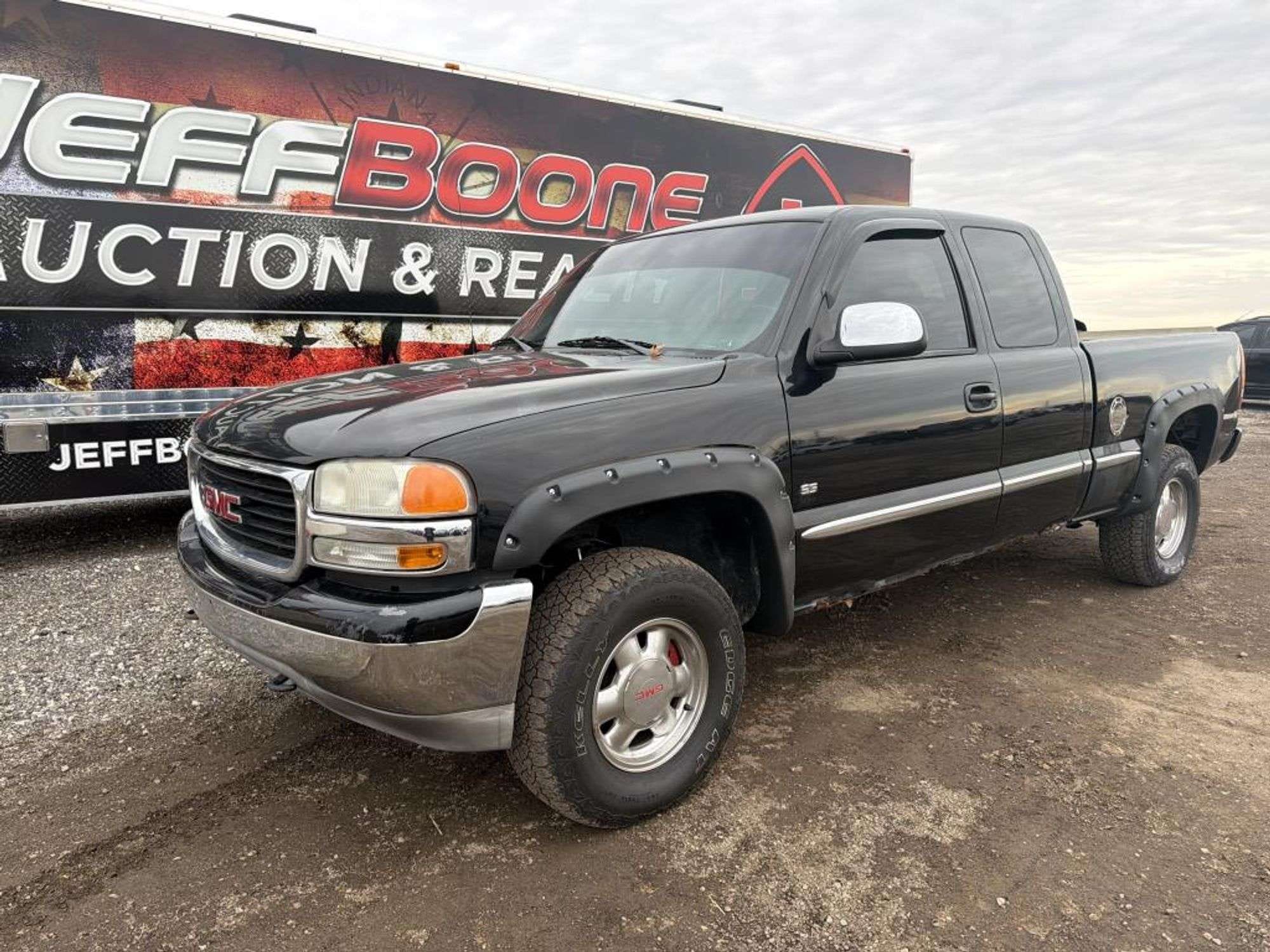 2001 GMC Sierra 1500 Equipment Image0