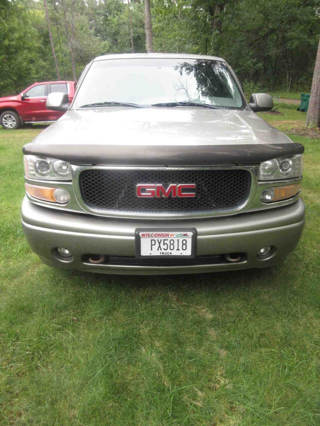 Image of GMC Sierra 1500 equipment image 3