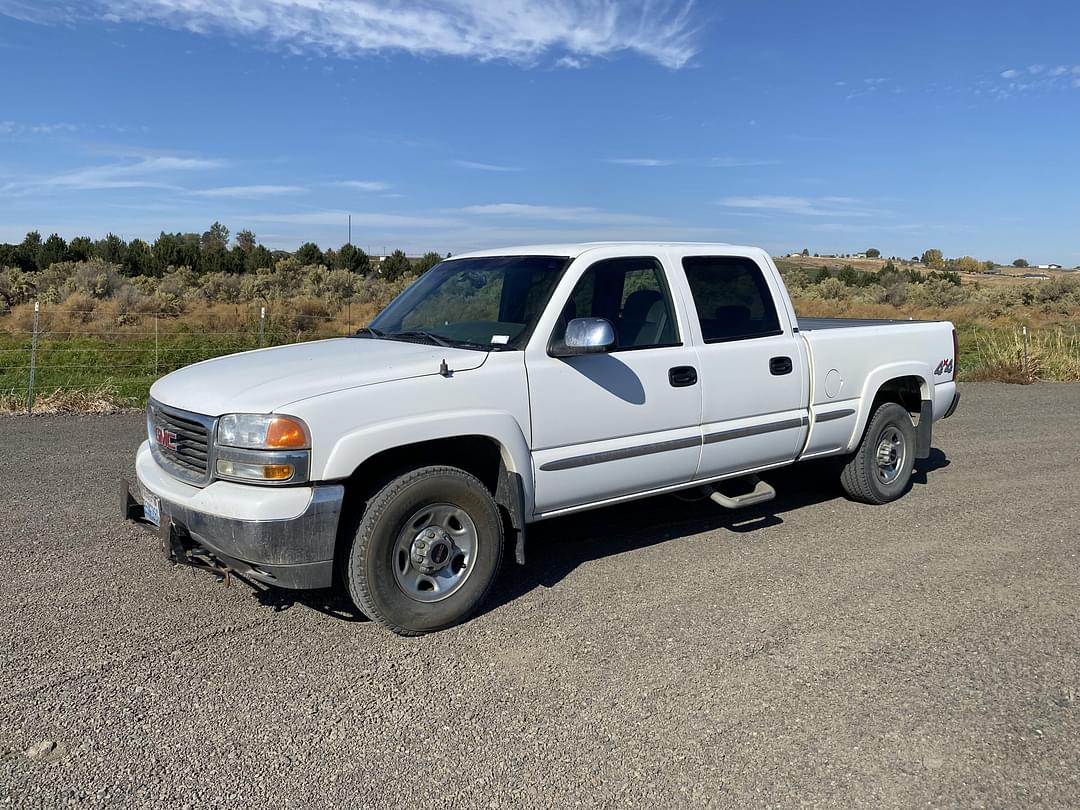 Image of GMC Sierra 1500 Primary image