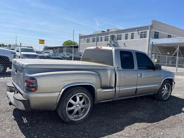 Image of GMC 1500 equipment image 4