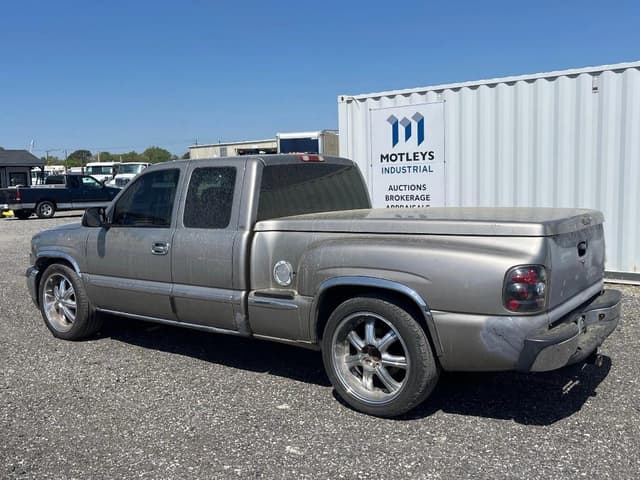 Image of GMC 1500 equipment image 1