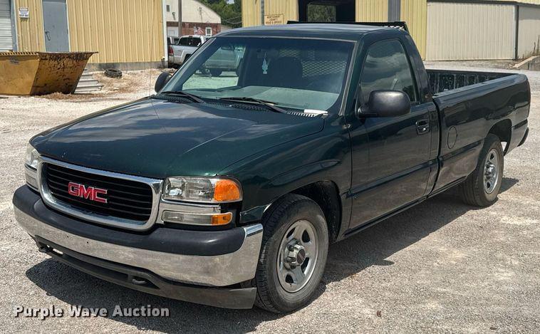 Image of GMC 1500 Primary image