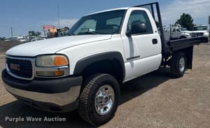 2001 GMC 2500HD Image