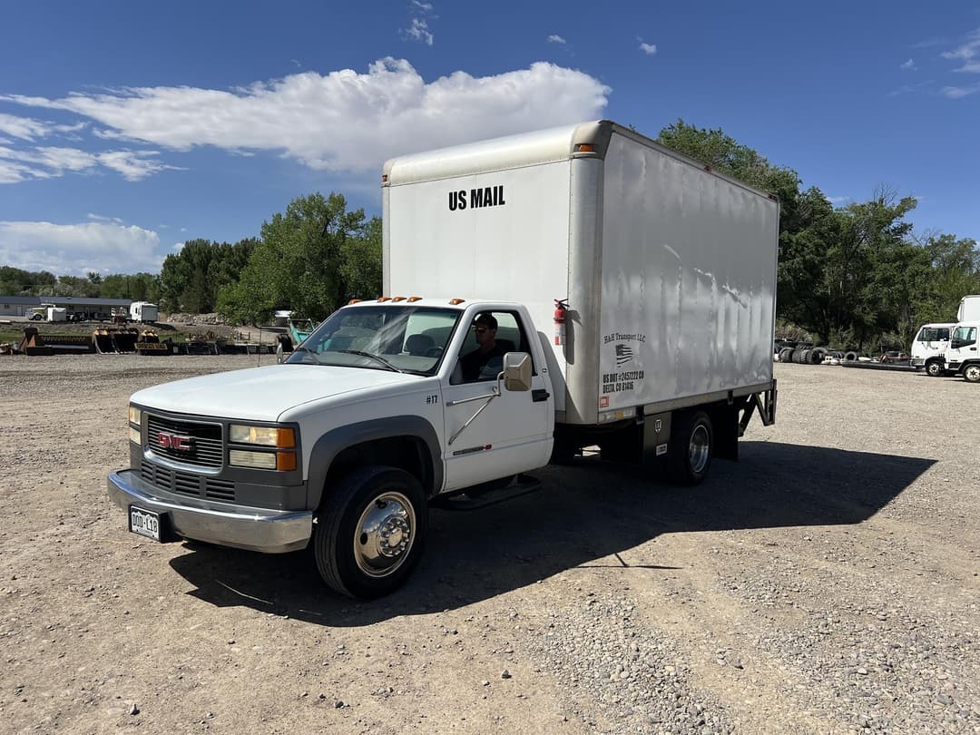 Image of GMC 3500HD Primary image