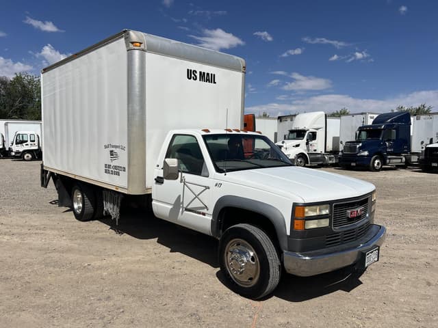 Image of GMC 3500HD equipment image 2