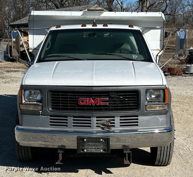 Image of GMC 3500HD equipment image 1