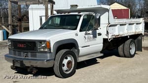 2001 GMC 3500HD Image