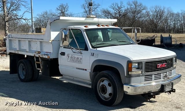 Image of GMC 3500HD equipment image 2