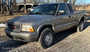 2001 GMC Sonoma Image