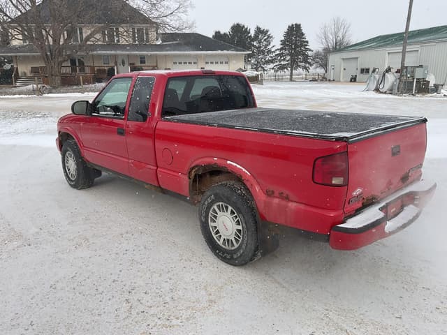 Image of GMC Sonoma equipment image 4