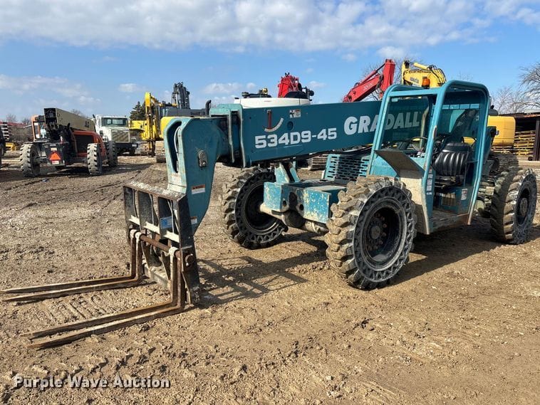 2001 Gradall 534D9-45 Equipment Image0