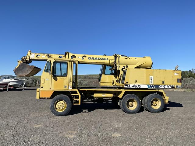 Image of Gradall XL4100 equipment image 2