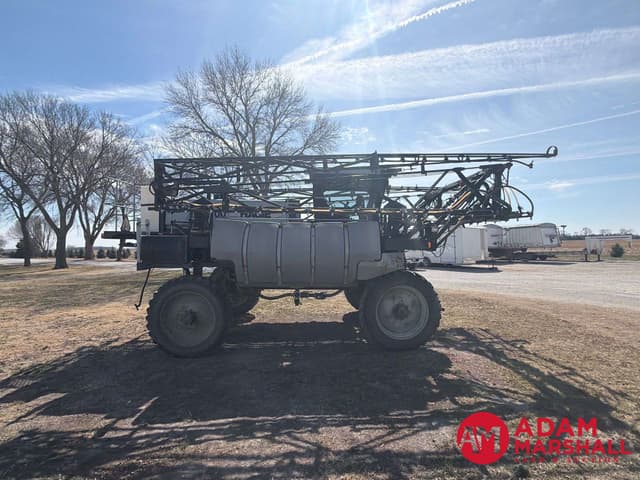 Image of Hagie 2100 equipment image 3