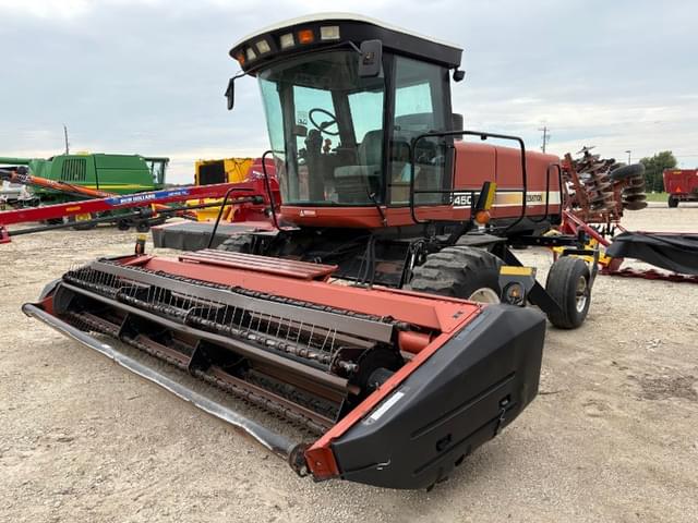 Image of Hesston 8450 equipment image 1