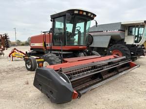 2001 Hesston 8450 Image