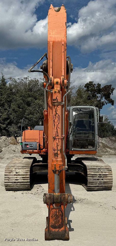 Image of Hitachi EX230 LC equipment image 1