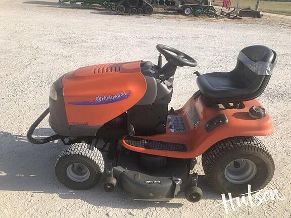 Image of Husqvarna YTH1542XP equipment image 2