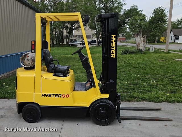 Image of Hyster S50XM equipment image 3