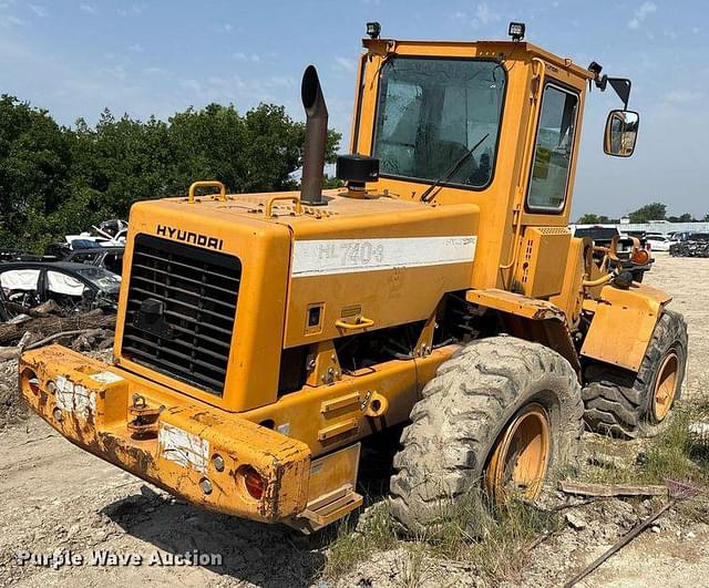 Image of Hyundai HL740-3 equipment image 3