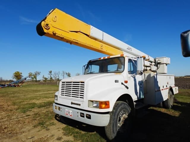 Image of International 4700 equipment image 1