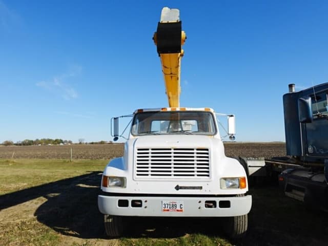 Image of International 4700 equipment image 4