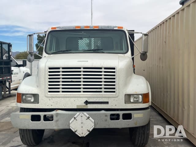 Image of International 4700 equipment image 1