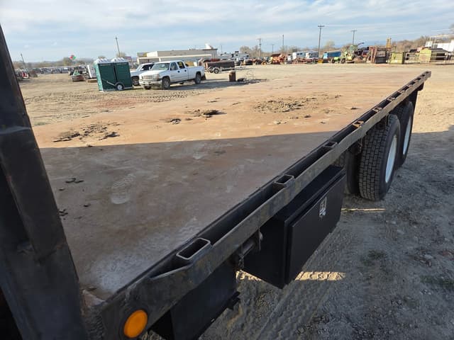 Image of International 4900 equipment image 3