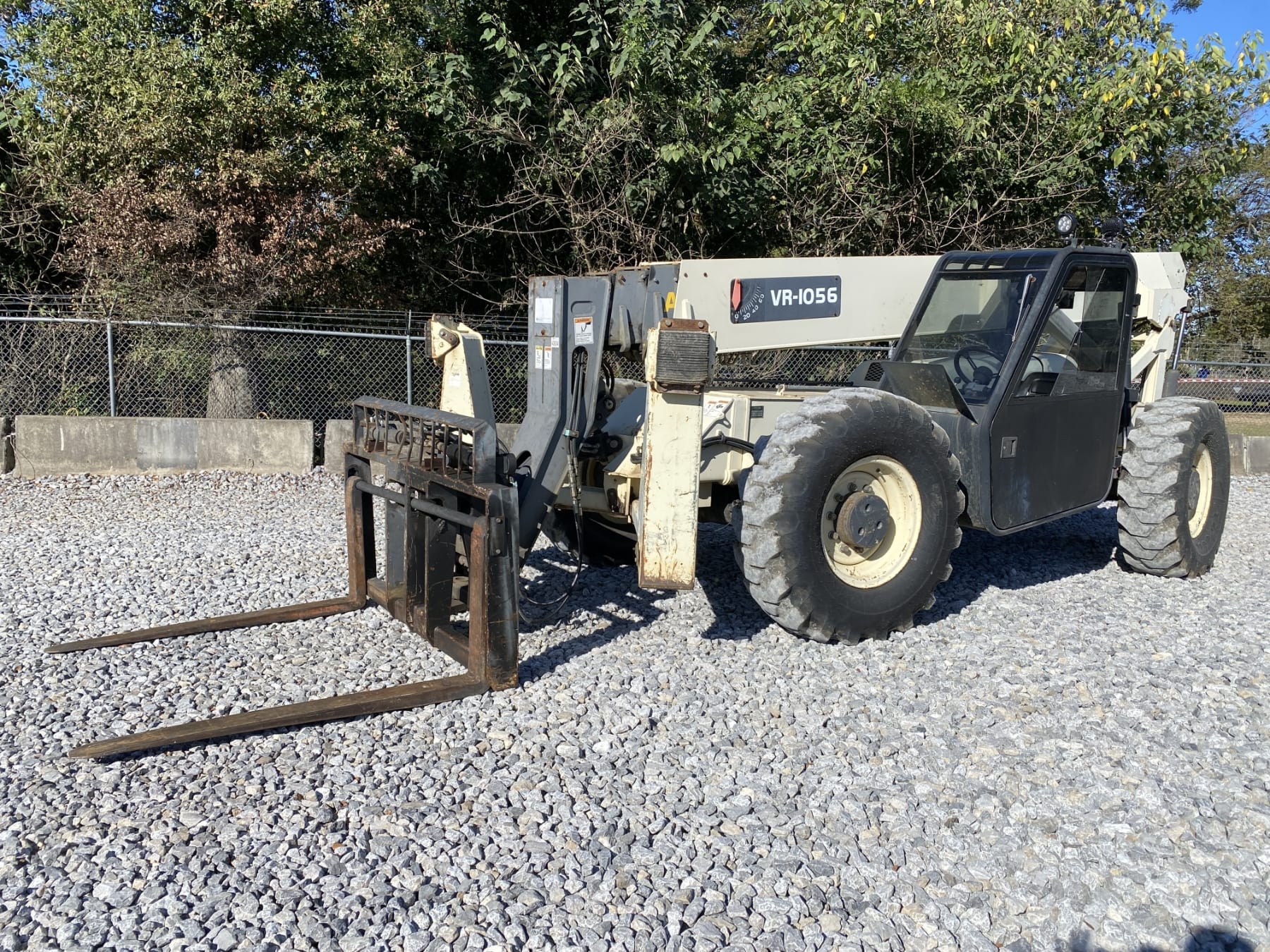2001 Ingersoll Rand VR-1056 Equipment Image0