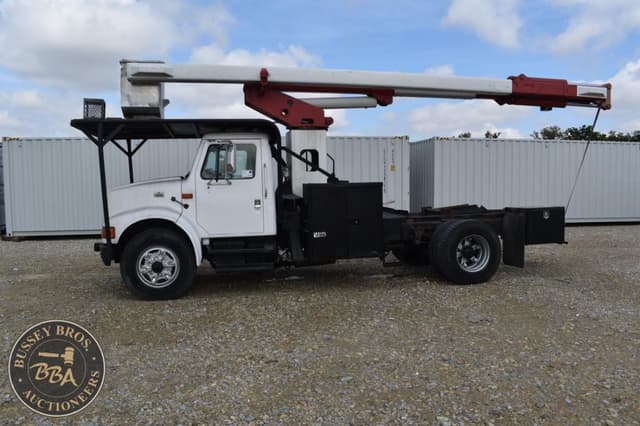 Image of International 4700 equipment image 1