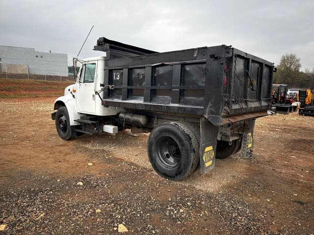 Image of International 4700 equipment image 2