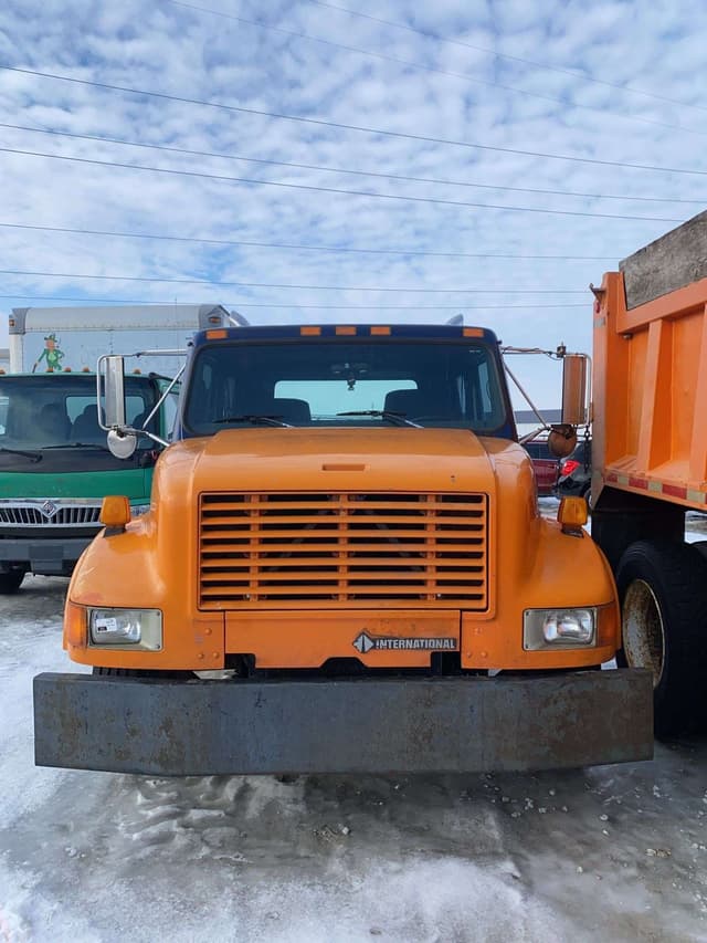 Image of International 4700 equipment image 2