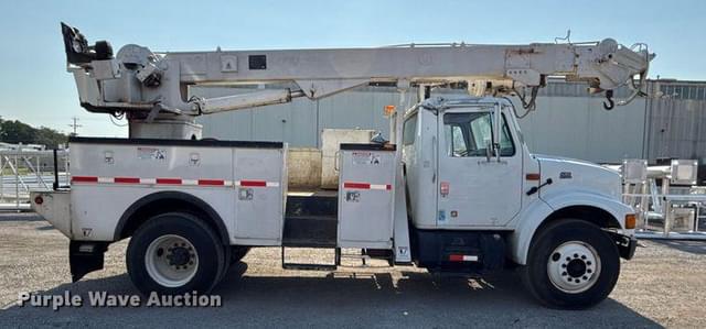 Image of International 4700 equipment image 3