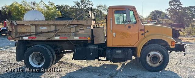 Image of International 4700 equipment image 3