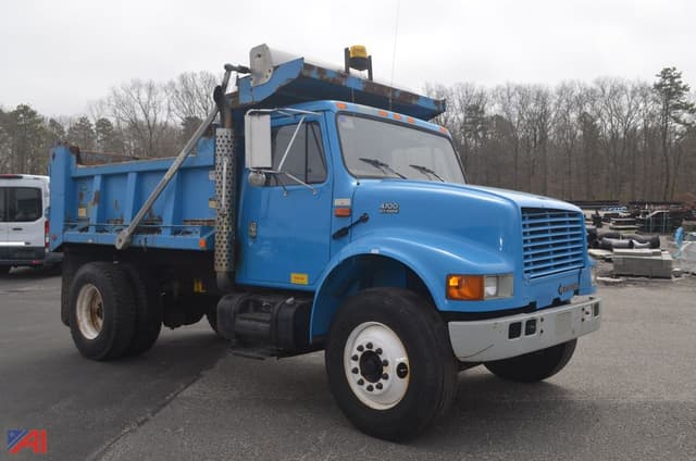 Image of International 4700 equipment image 3