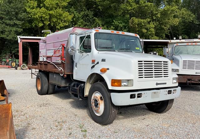 Image of International 4700 equipment image 4