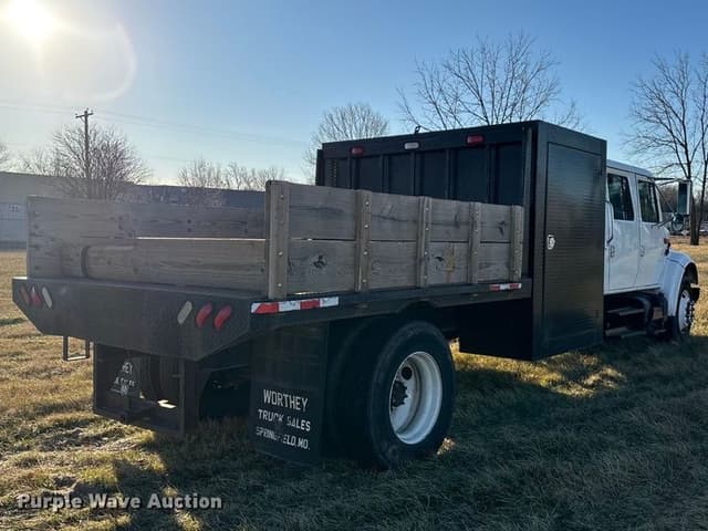 Image of International 4700 equipment image 4