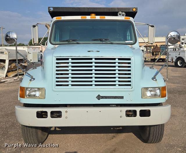 Image of International 4700 equipment image 1